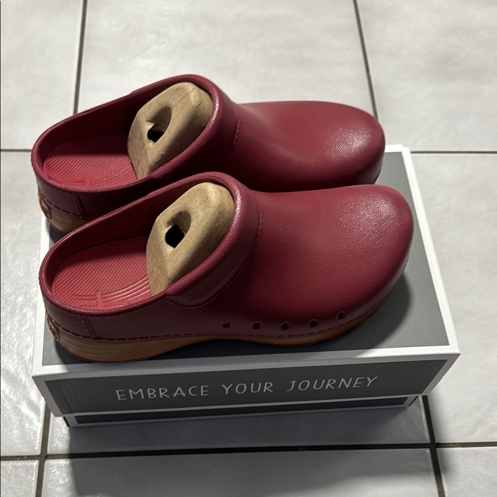 Dansko Kane Molded